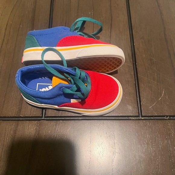 Vans toddler shoes - Picture 3 of 4
